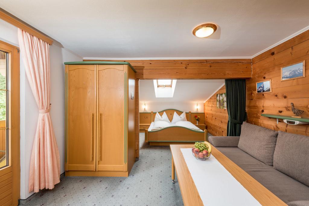 Landhaus Bergzeit ฟิลซ์โมส ภายนอก รูปภาพ